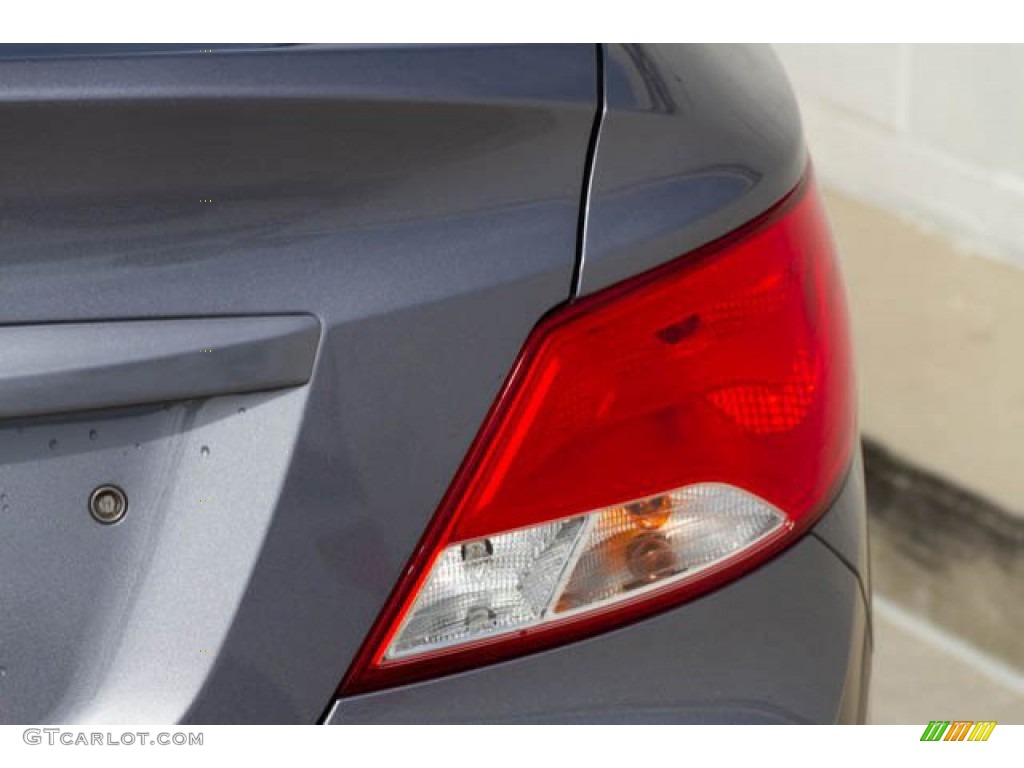 2016 Accent SE Sedan - Triathlon Gray / Gray photo #11