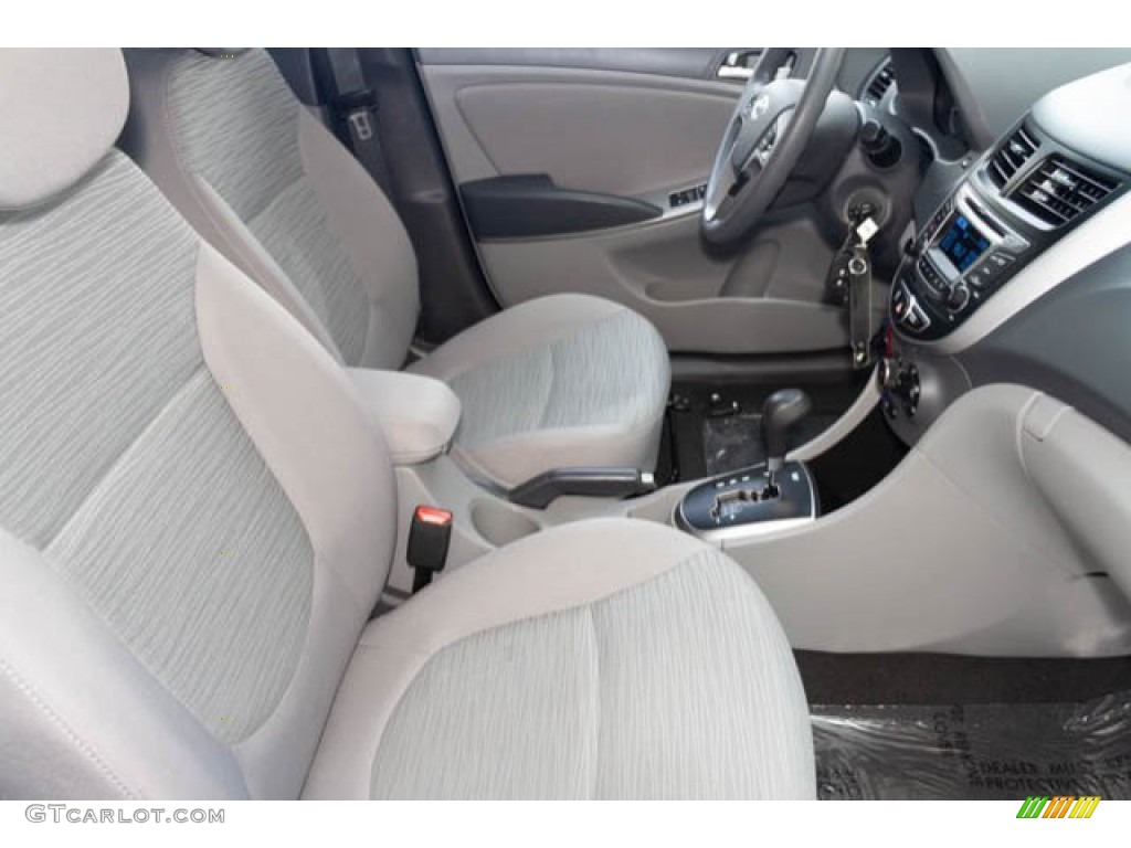 2016 Accent SE Sedan - Triathlon Gray / Gray photo #20