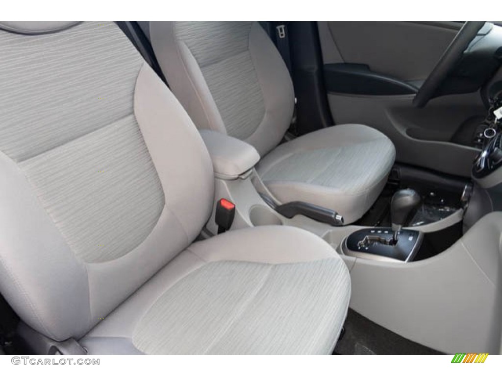 2016 Accent SE Sedan - Triathlon Gray / Gray photo #21