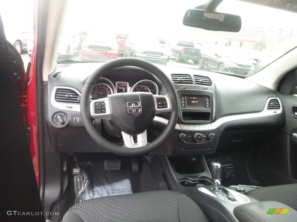 2019 Dodge Journey SE AWD Black Dashboard Photo #132063081