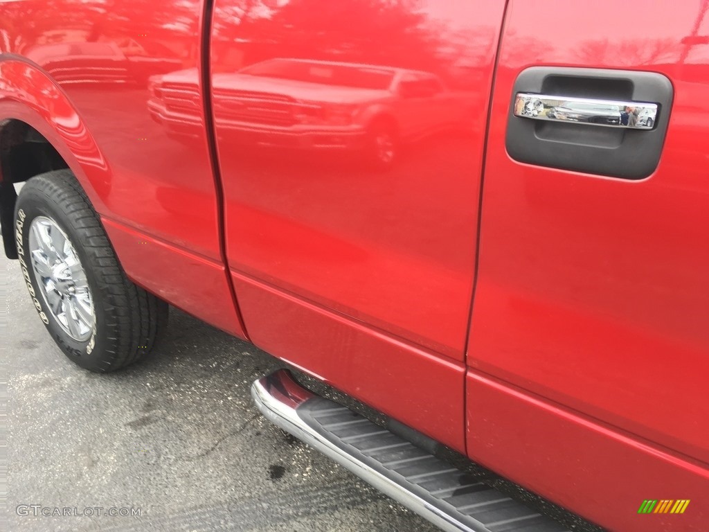 2012 F150 XLT SuperCab - Red Candy Metallic / Steel Gray photo #17