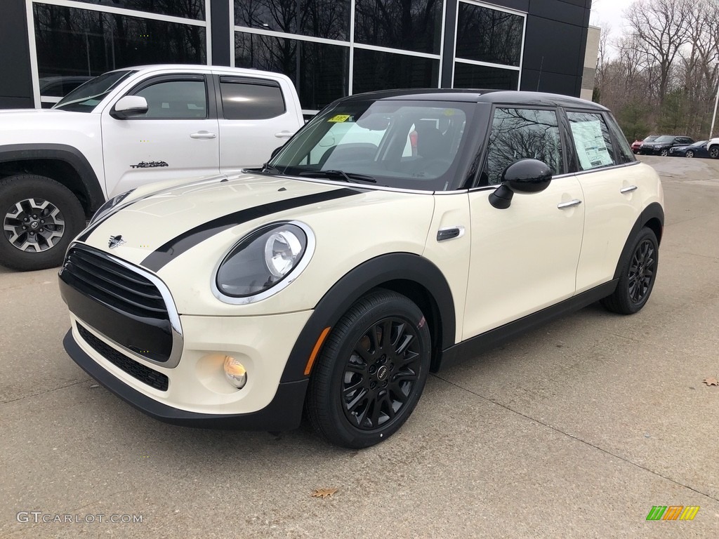 Pepper White 2019 Mini Hardtop Cooper 4 Door Exterior Photo #132069679