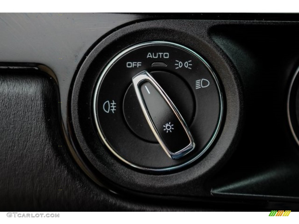 2016 Porsche Cayman Black Edition Controls Photos