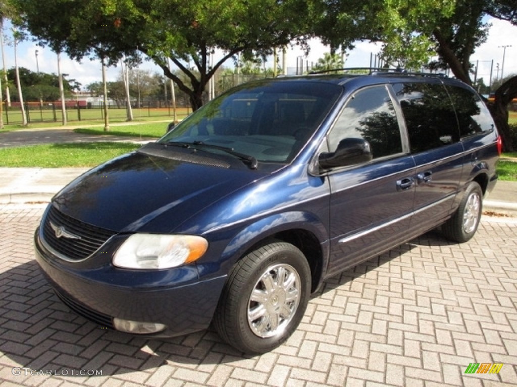 2004 Town & Country Limited - Midnight Blue Pearlcoat / Medium Slate Gray photo #1