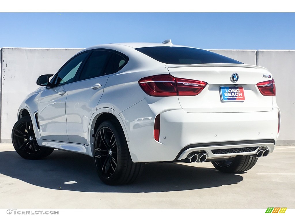 2019 X6 M  - Alpine White / Mugello Red photo #2