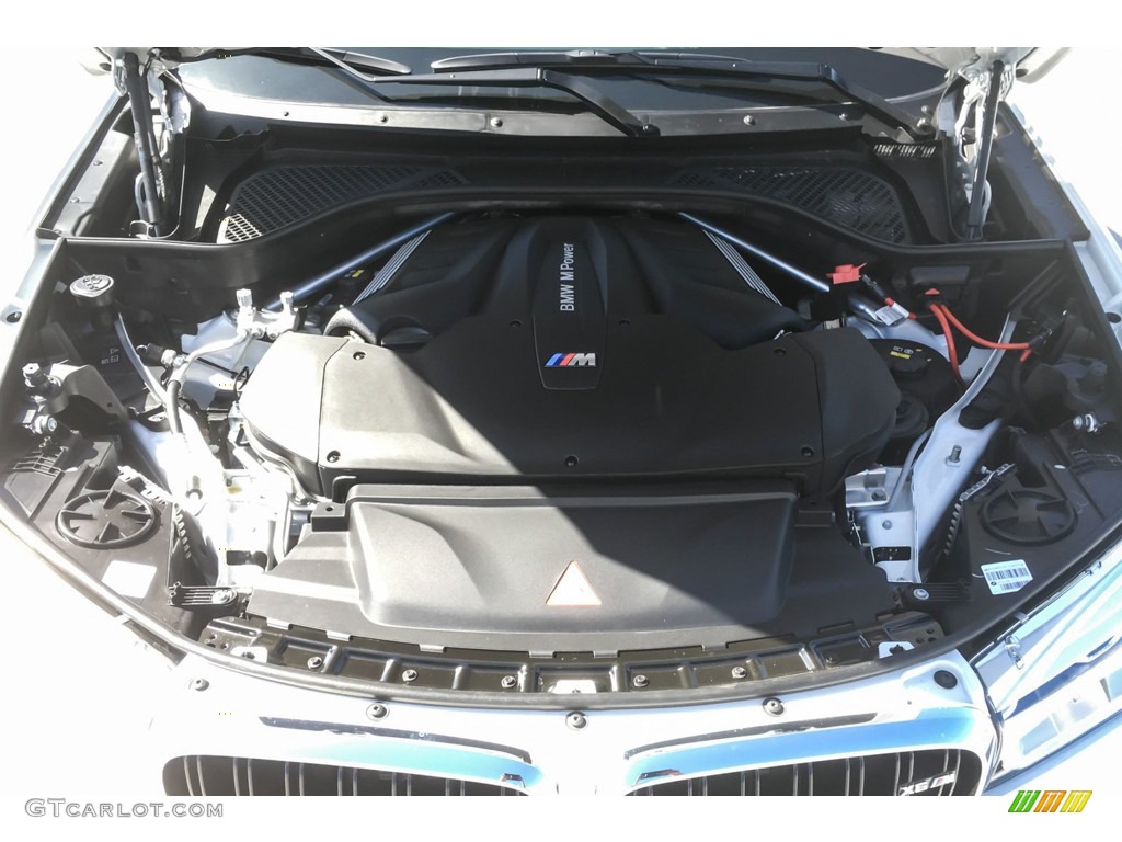 2019 BMW X6 M Standard X6 M Model Engine Photos
