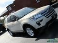 2018 Platinum Dune Ford Explorer XLT 4WD  photo #32