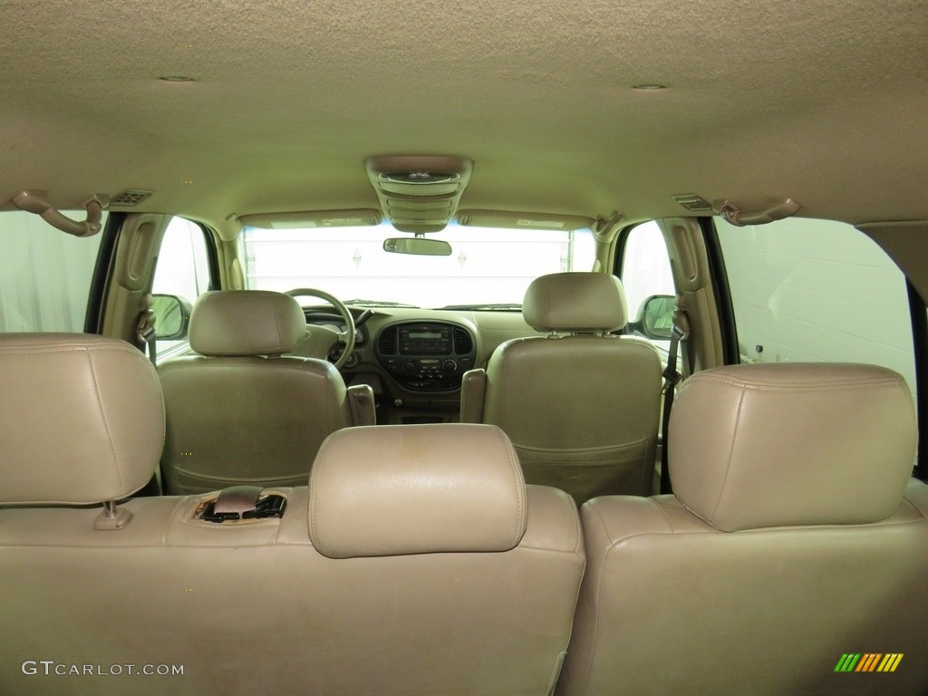 2004 Sequoia SR5 4x4 - Desert Sand Mica / Charcoal photo #12