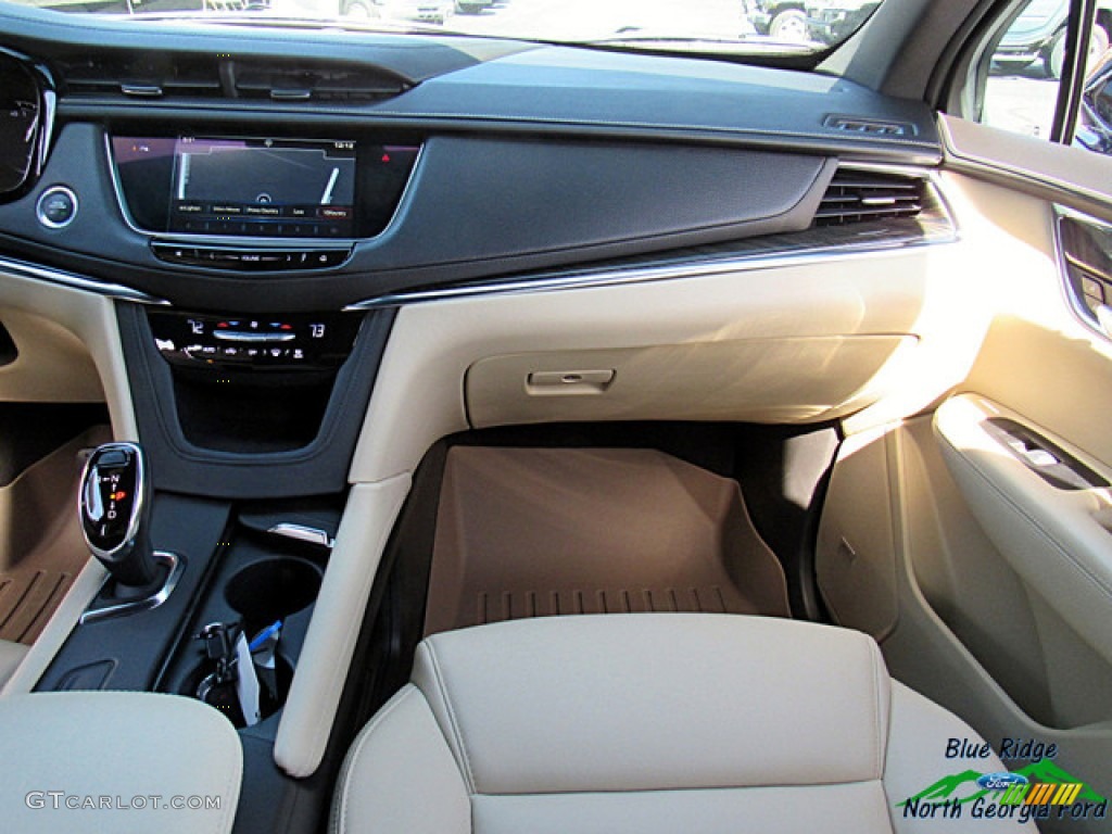 2017 XT5 FWD - Dark Adriatic Blue Metallic / Sahara Beige photo #16