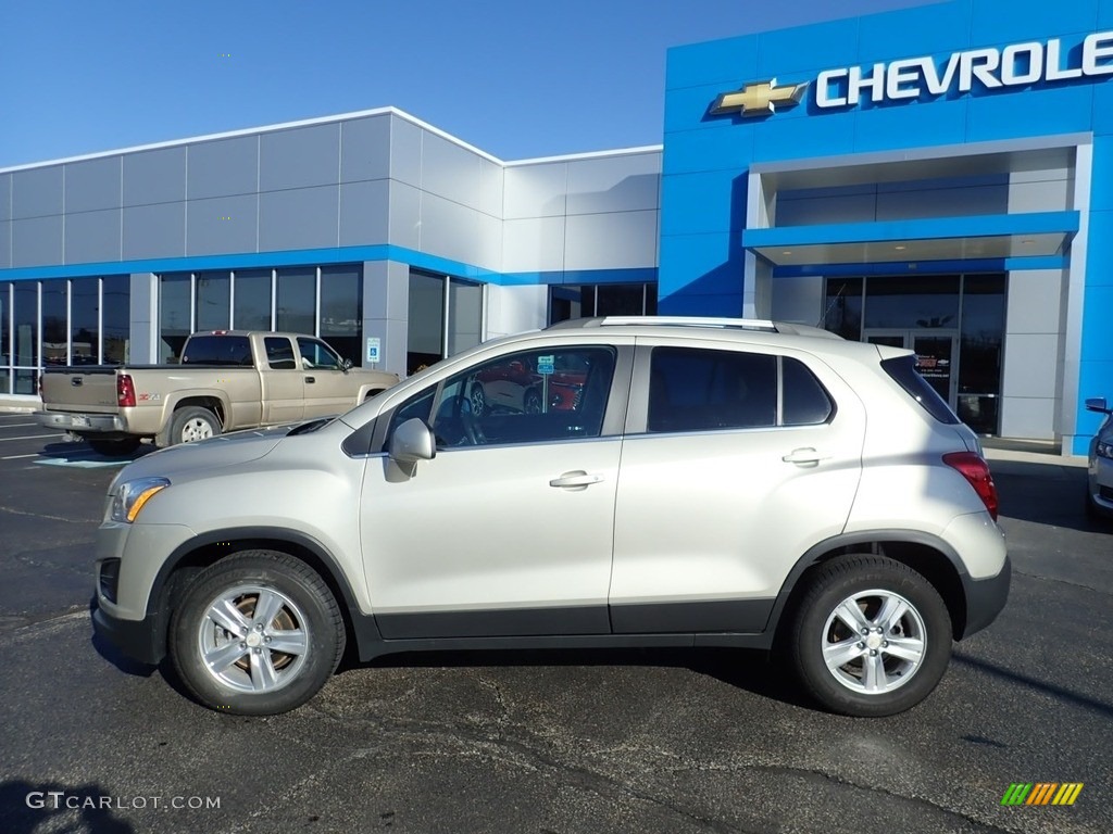 2016 Trax LT AWD - Champagne Silver Metallic / Jet Black/Brownstone photo #3