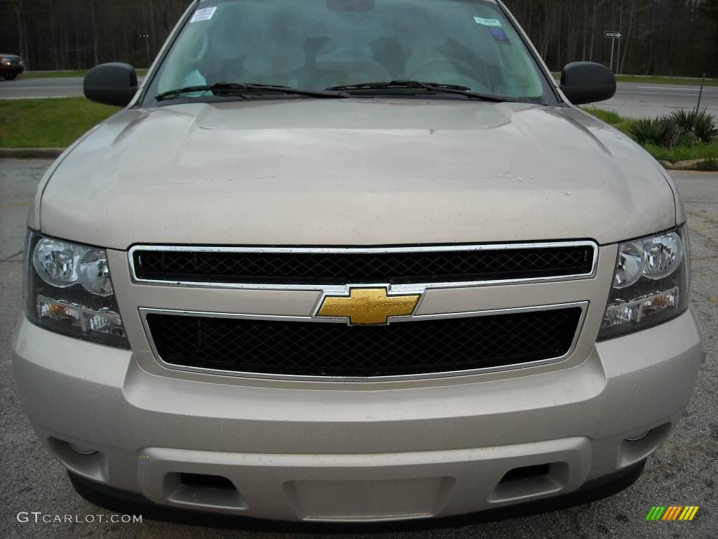 2009 Tahoe LS XFE - Gold Mist Metallic / Light Cashmere photo #3