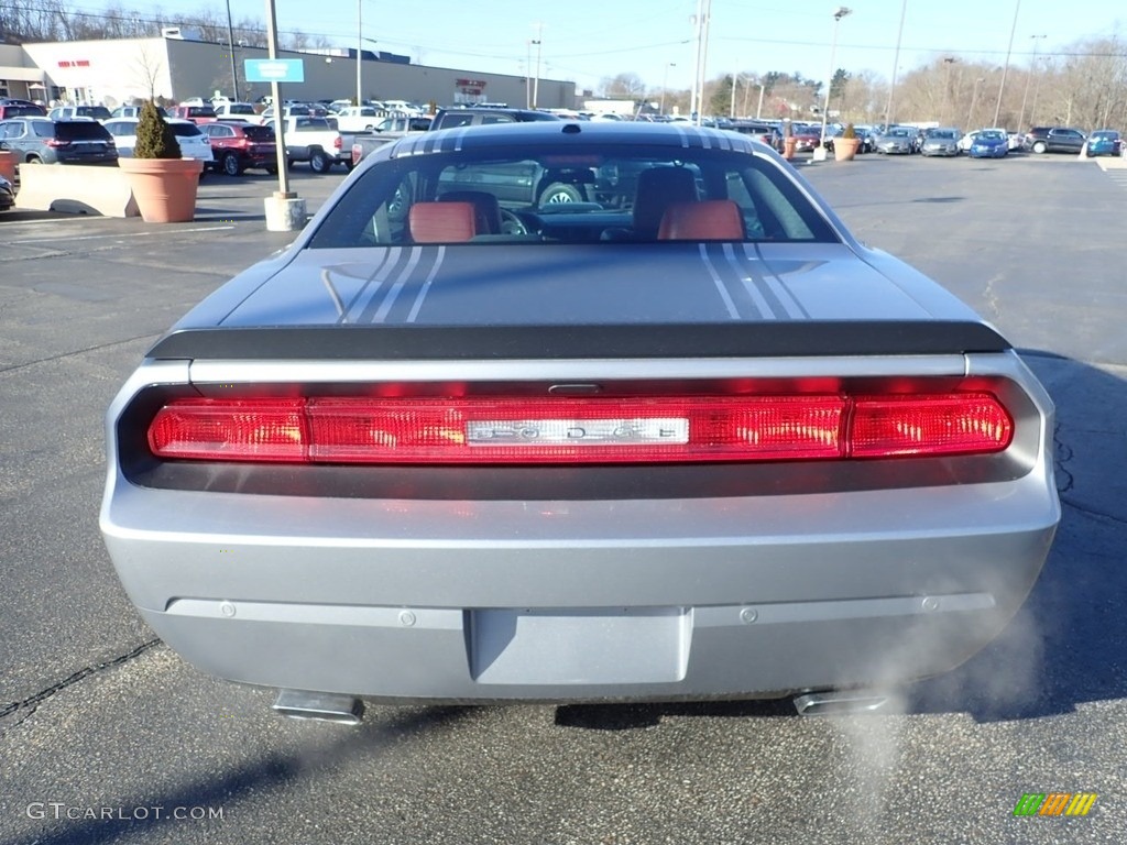 2014 Challenger R/T Shaker Package - Billet Silver Metallic / Dark Slate Gray/Radar Red photo #8