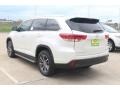 2019 Blizzard Pearl White Toyota Highlander XLE  photo #6