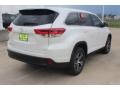 2019 Blizzard Pearl White Toyota Highlander LE Plus  photo #8