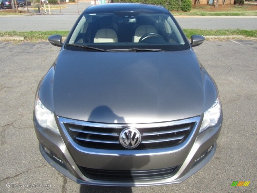 2010 CC Luxury - Light Brown Metallic / Cornsilk Beige Two Tone photo #5