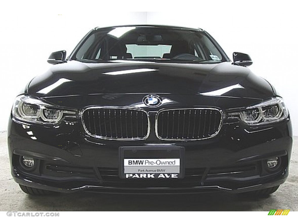 2018 3 Series 320i xDrive Sedan - Black Sapphire Metallic / Black photo #4