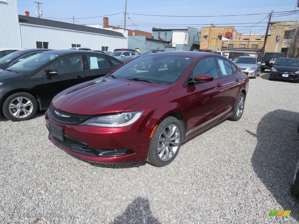 2015 200 S - Velvet Red Pearl / Black photo #5