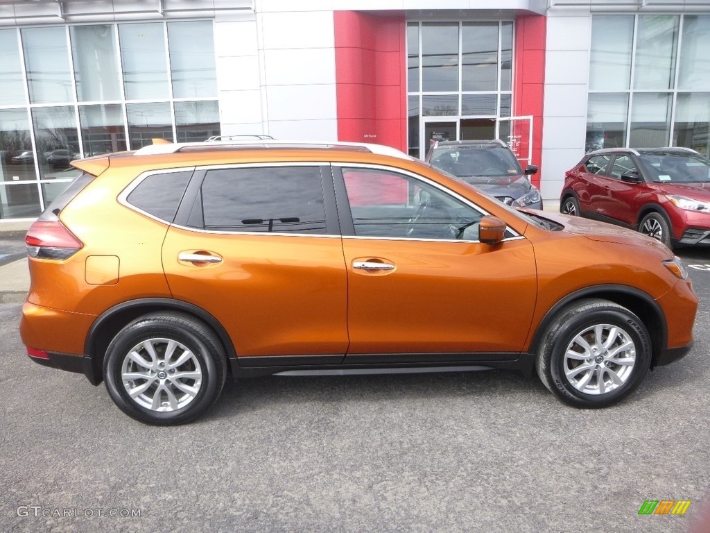 2017 Rogue SV AWD - Monarch Orange / Charcoal photo #3