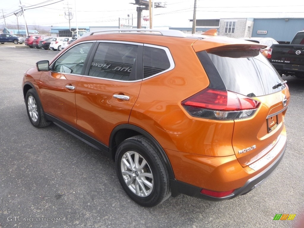2017 Rogue SV AWD - Monarch Orange / Charcoal photo #6