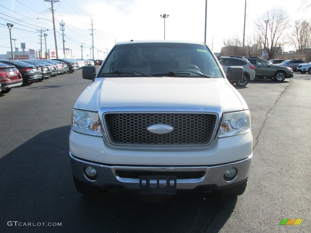 2007 F150 Lariat SuperCrew 4x4 - White Sand Tri-Coat / Tan photo #3