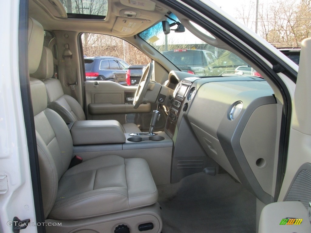 2007 F150 Lariat SuperCrew 4x4 - White Sand Tri-Coat / Tan photo #18