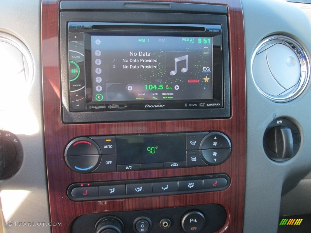 2007 F150 Lariat SuperCrew 4x4 - White Sand Tri-Coat / Tan photo #25