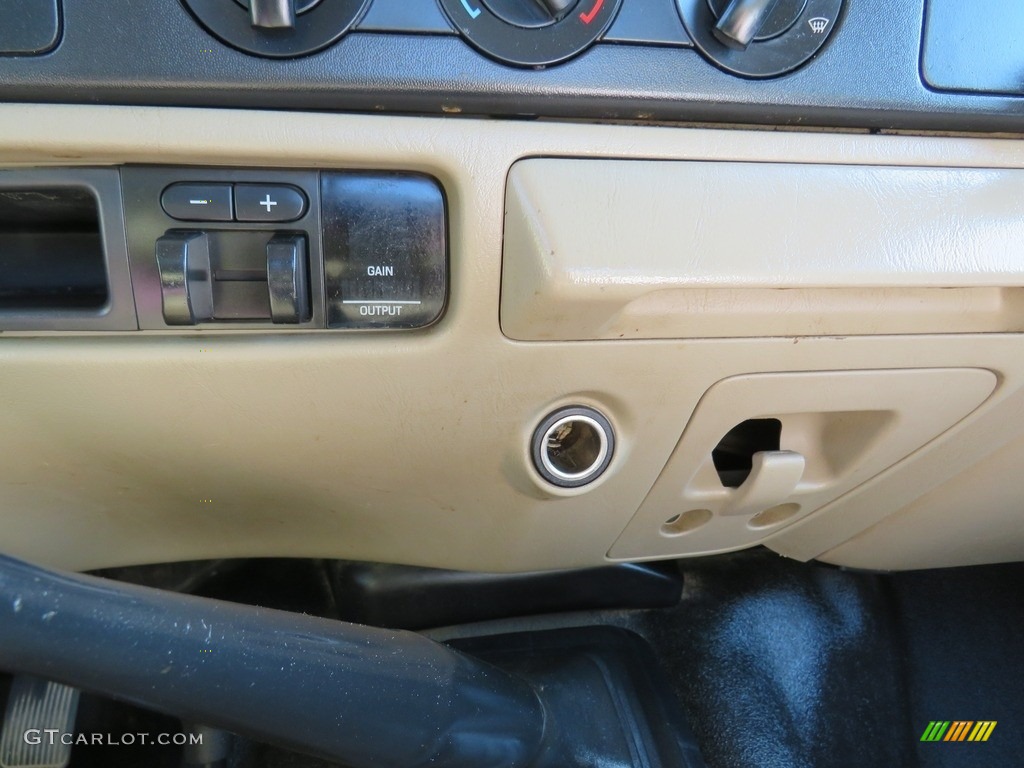 2006 F250 Super Duty XL SuperCab 4x4 - Black / Tan photo #22