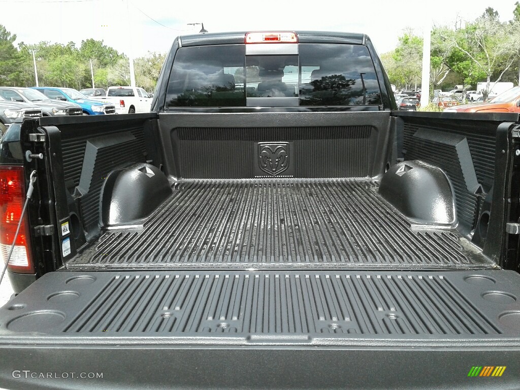 2019 1500 Classic Big Horn Quad Cab 4x4 - Diamond Black Crystal Pearl / Black/Diesel Gray photo #19