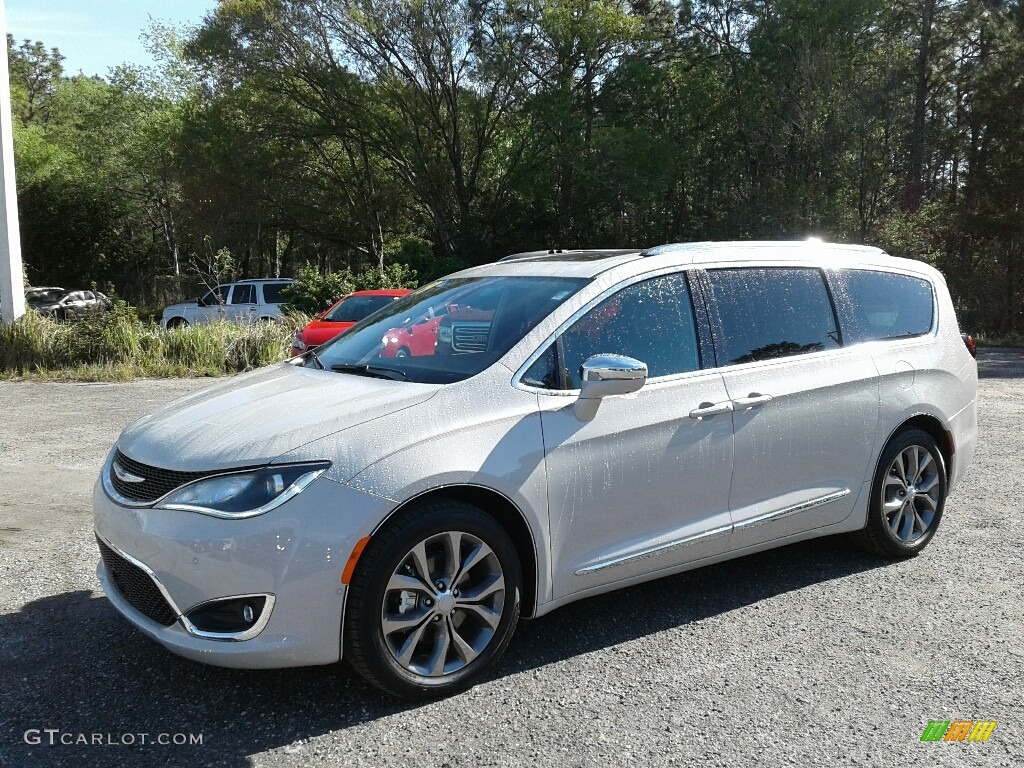 2019 Luxury White Pearl Chrysler Pacifica Limited 132109685 Photo 20 Car
