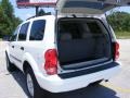 Bright White - Durango SLT Photo No. 15