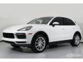 White - Cayenne  Photo No. 3