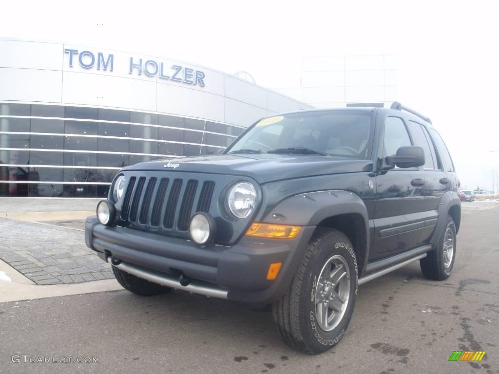 2005 Liberty Renegade 4x4 - Deep Beryl Green Pearl / Dark Khaki/Light Graystone photo #1