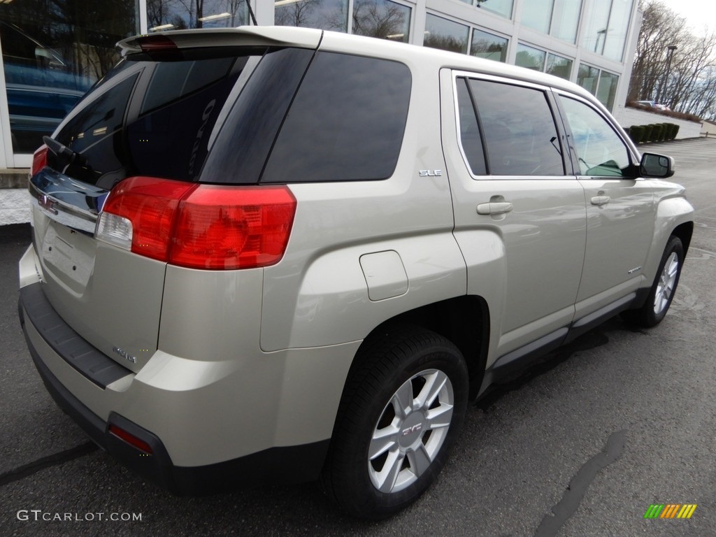 2013 Terrain SLE AWD - Champagne Silver Metallic / Jet Black photo #3