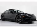 Black - Panamera 4 Photo No. 1
