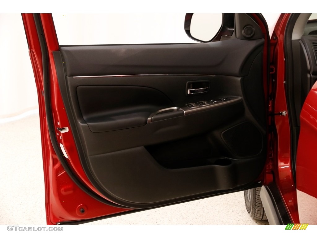 2018 Mitsubishi Outlander Sport SE AWC Black Door Panel Photo #132150181