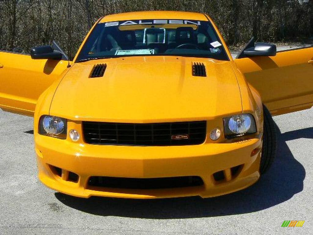 2007 Mustang Saleen S281 Supercharged Coupe - Grabber Orange / Black Leather photo #24