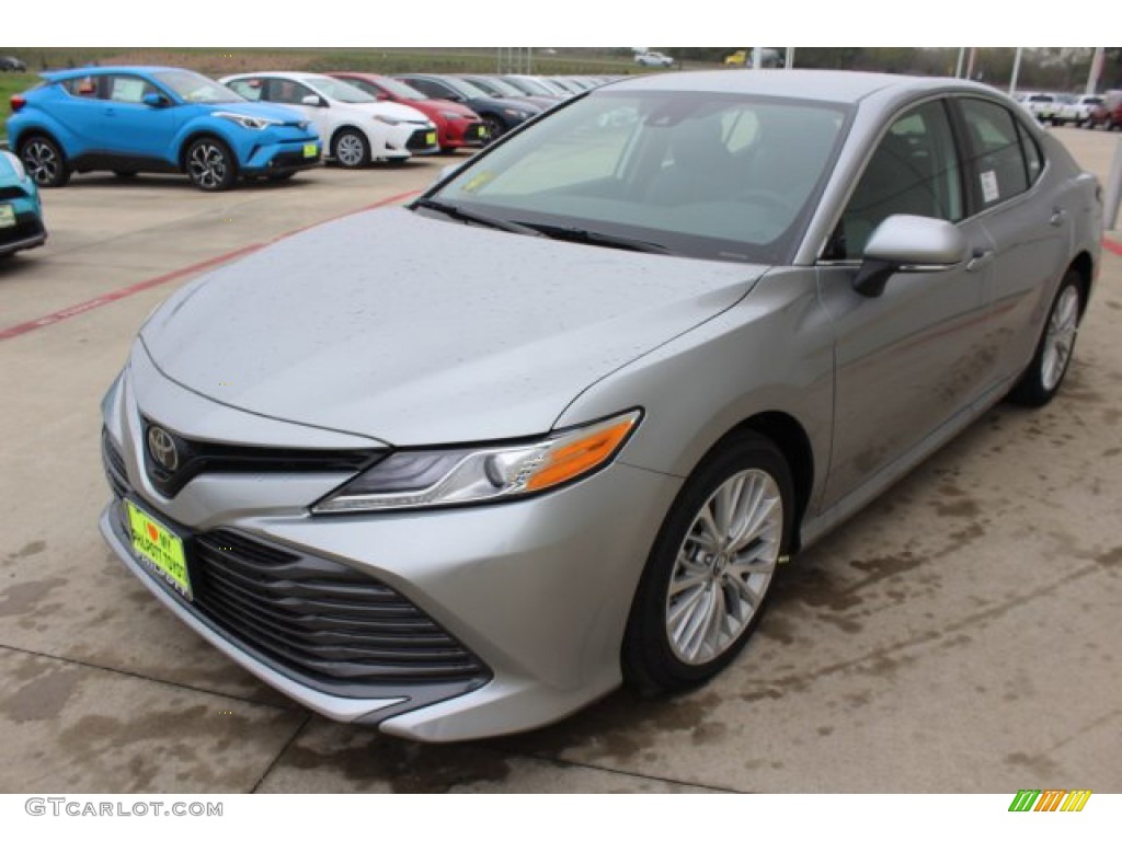 2019 Camry XLE - Celestial Silver Metallic / Ash photo #3