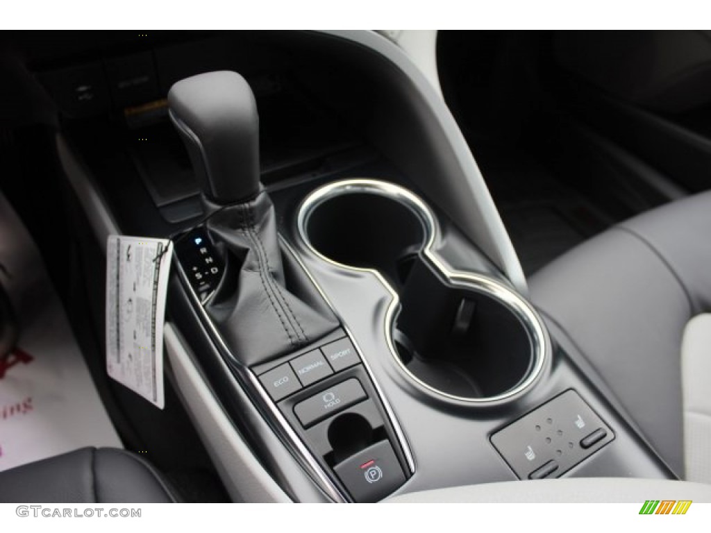 2019 Camry XLE - Celestial Silver Metallic / Ash photo #13
