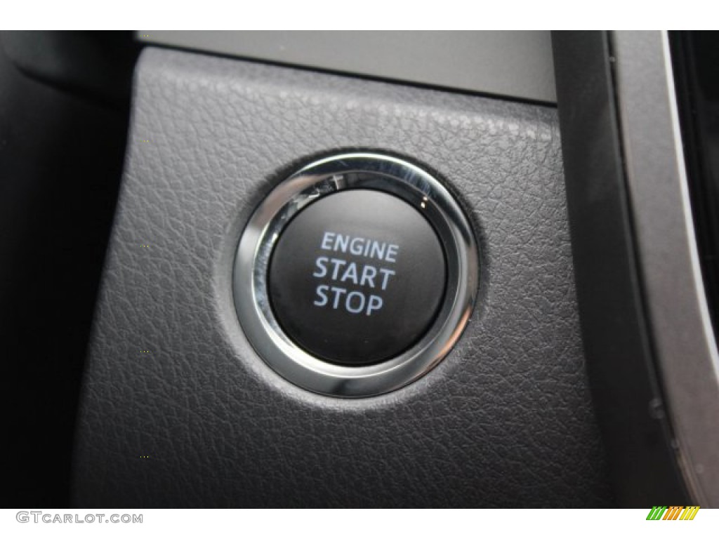 2019 Camry XLE - Celestial Silver Metallic / Ash photo #14