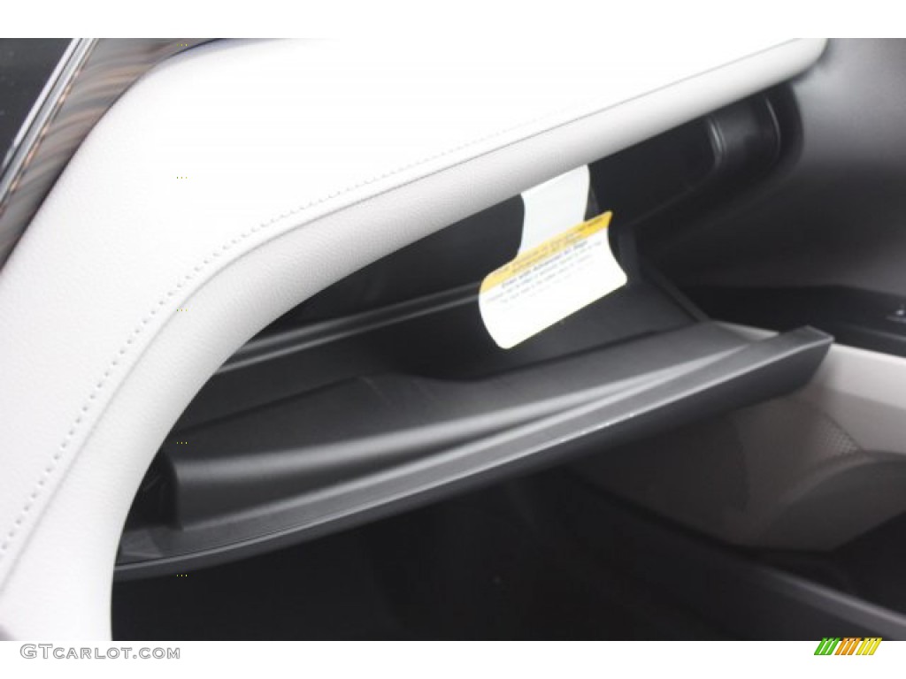 2019 Camry XLE - Celestial Silver Metallic / Ash photo #20