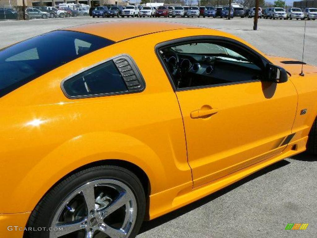 2007 Mustang Saleen S281 Supercharged Coupe - Grabber Orange / Black Leather photo #52