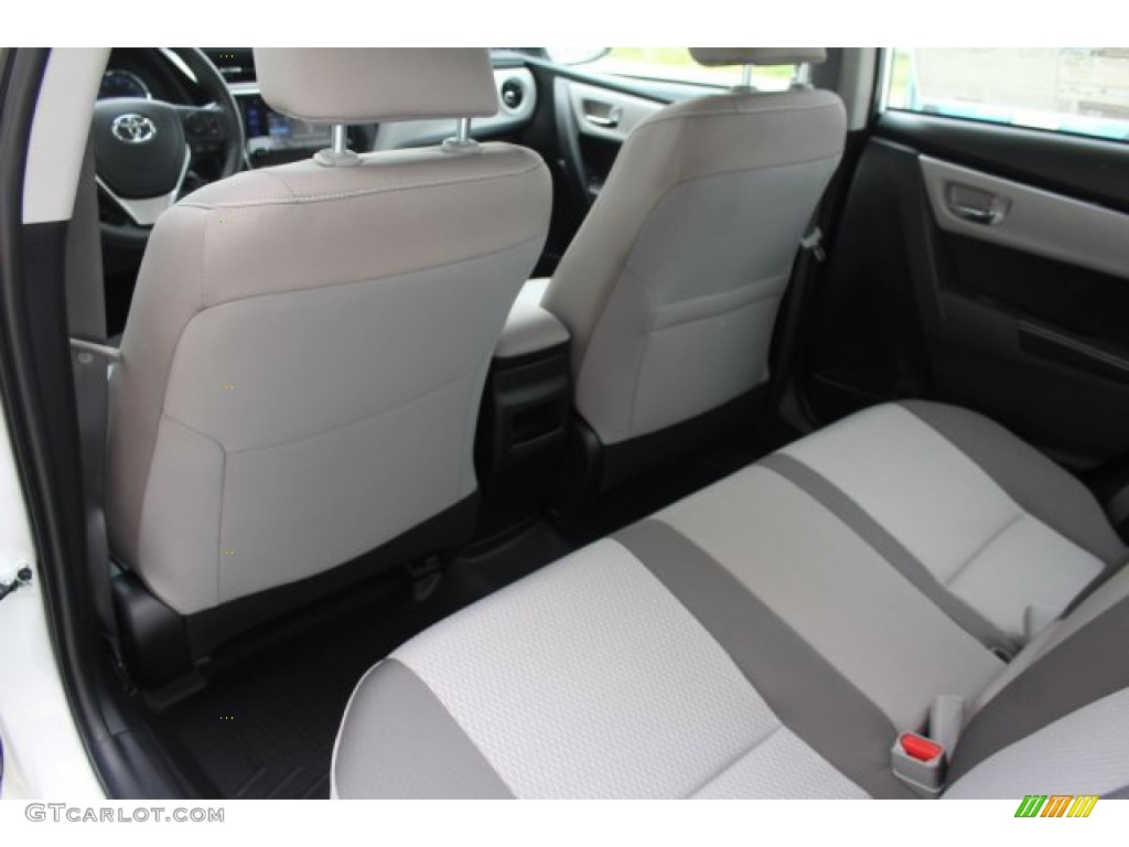 2019 Corolla LE - Super White / Ash/Dark Gray photo #22
