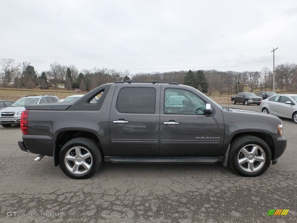 2010 Avalanche LS 4x4 - Taupe Gray Metallic / Ebony photo #5