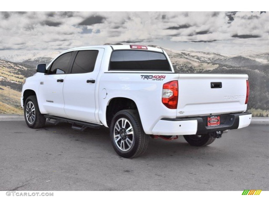 2018 Tundra SR5 CrewMax 4x4 - Super White / Graphite photo #7