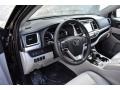 2019 Midnight Black Metallic Toyota Highlander XLE AWD  photo #5