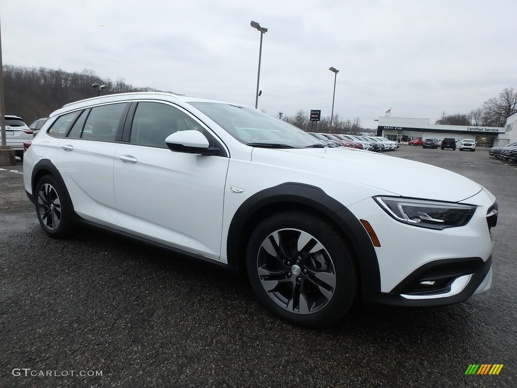 2019 Buick Regal TourX Essence AWD Exterior Photos