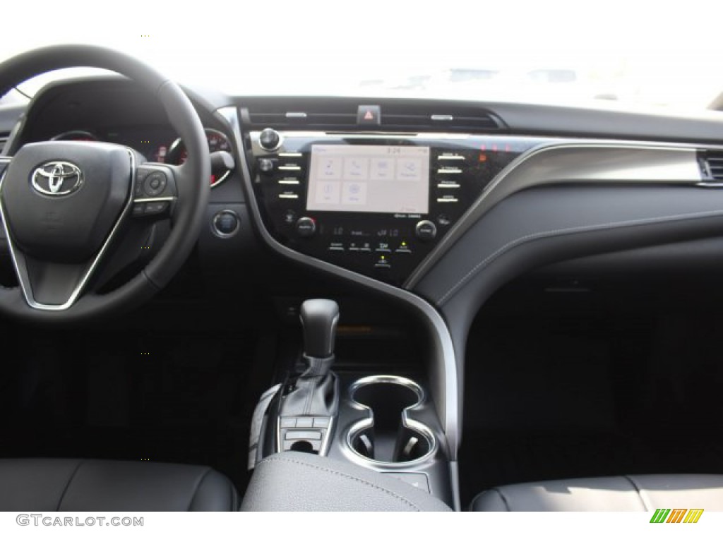 2019 Camry XSE - Wind Chill Pearl / Black photo #29