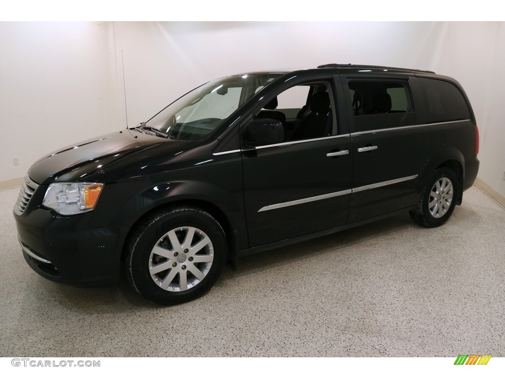 2016 Town & Country Touring - Brilliant Black Crystal Pearl / Black/Light Graystone photo #3