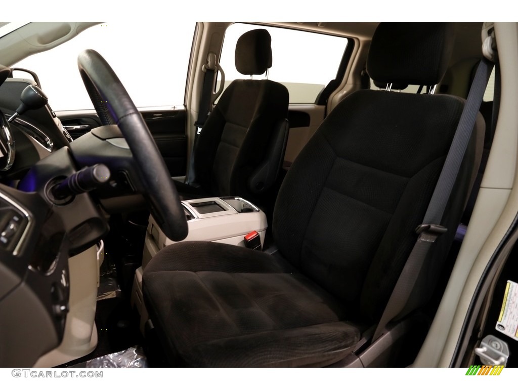 2016 Town & Country Touring - Brilliant Black Crystal Pearl / Black/Light Graystone photo #5