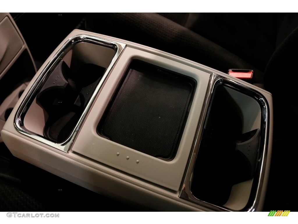 2016 Town & Country Touring - Brilliant Black Crystal Pearl / Black/Light Graystone photo #17